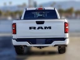 Ram 1500 Express 4x2 Crew Cab 5'7" Box 2026