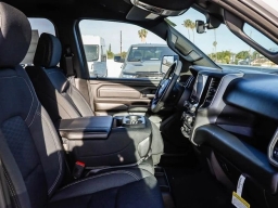 Ram 1500 Express 4x2 Crew Cab 5'7" Box 2026