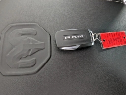 Ram 1500 Laramie 4x2 Crew Cab 5'7" Box 2026