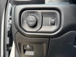 Ram 1500 Express 4x4 Quad Cab 6'4" Box 2026