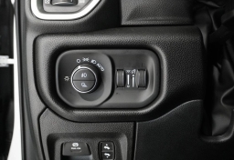 Ram 1500 Big Horn 4x4 Crew Cab 5'7" Box 2026