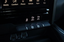 Ram 1500 Big Horn 4x4 Crew Cab 5'7" Box 2026