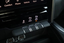 Ram 1500 Big Horn 4x4 Crew Cab 5'7" Box 2026