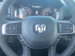 Ram 1500 Big Horn 4x4 Crew Cab 5'7" Box 2025