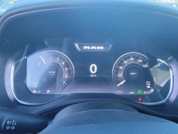 Ram 1500 Big Horn 4x4 Crew Cab 5'7" Box 2025