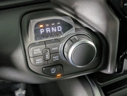 Ram 1500 Big Horn 4x4 Crew Cab 5'7" Box 2026