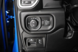 Ram 1500 Big Horn 4x4 Crew Cab 5'7" Box 2026