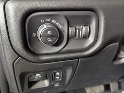 Ram 1500 Big Horn 4x4 Crew Cab 5'7" Box 2026