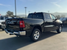 Ram 1500 Big Horn 4x4 Crew Cab 5'7" Box 2026