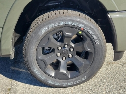 Ram 1500 Big Horn 4x4 Crew Cab 5'7" Box 2026