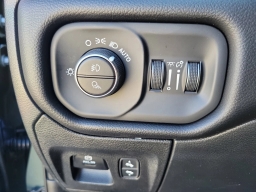 Ram 1500 Big Horn 4x4 Crew Cab 5'7" Box 2026