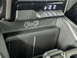 Ram 1500 Big Horn 4x4 Crew Cab 5'7" Box 2026