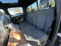 Ram 1500 Big Horn 4x4 Crew Cab 5'7" Box 2026