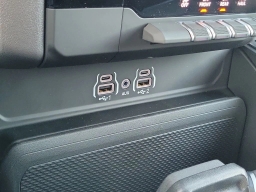 Ram 1500 Big Horn 4x4 Crew Cab 5'7" Box 2026