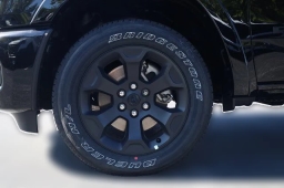 Ram 1500 Big Horn 4x4 Crew Cab 5'7" Box 2026