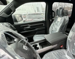 Ram 1500 Big Horn 4x4 Crew Cab 5'7" Box 2026