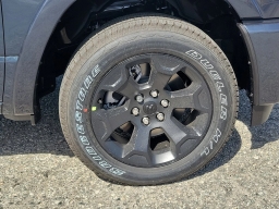 Ram 1500 Big Horn 4x4 Crew Cab 5'7" Box 2026