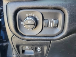 Ram 1500 Big Horn 4x4 Crew Cab 5'7" Box 2026