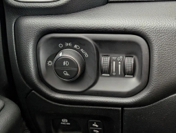 Ram 1500 Big Horn 4x4 Crew Cab 5'7" Box 2026