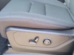 Ram 1500 Big Horn 4x4 Crew Cab 5'7" Box 2026