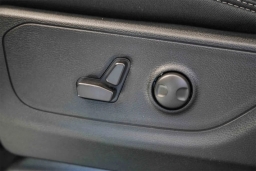 Ram 1500 Big Horn 4x4 Crew Cab 5'7" Box 2026