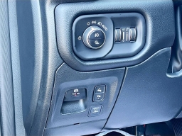 Ram 1500 Big Horn 4x4 Crew Cab 5'7" Box 2026