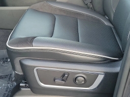 Ram 1500 Laramie 4x4 Crew Cab 5'7" Box 2026