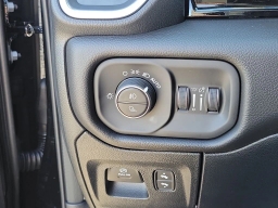 Ram 1500 Laramie 4x4 Crew Cab 5'7" Box 2026