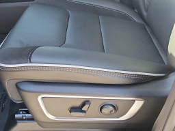 Ram 1500 Laramie 4x4 Crew Cab 5'7" Box 2026