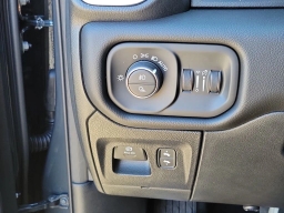 Ram 1500 Laramie 4x4 Crew Cab 5'7" Box 2026