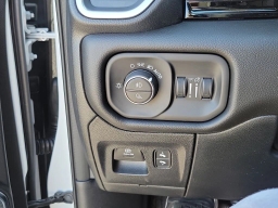 Ram 1500 Laramie 4x4 Crew Cab 5'7" Box 2026