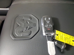 Ram 1500 Laramie 4x4 Crew Cab 5'7" Box 2026