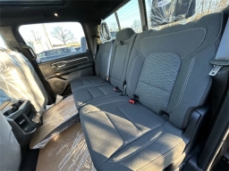 Ram 1500 Big Horn 4x4 Crew Cab 6'4" Box 2026