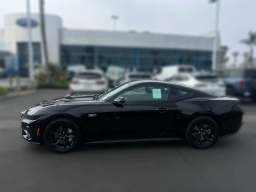 Ford Mustang GT Premium Fastback 2026