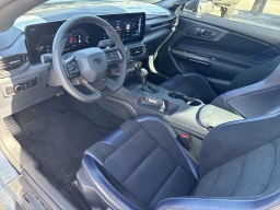 Ford Mustang Dark Horse Fastback 2025