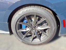 Ford Mustang Dark Horse Fastback 2025