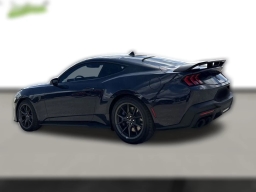 Ford Mustang Dark Horse Fastback 2025