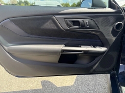 Ford Mustang Dark Horse Fastback 2025