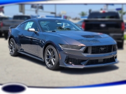 Ford Mustang Dark Horse Fastback 2025