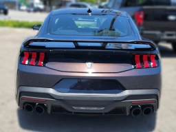 Ford Mustang Dark Horse Fastback 2025