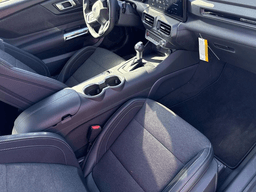 Ford Mustang EcoBoost Fastback 2025