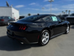 Ford Mustang EcoBoost Fastback 2026