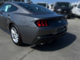 Ford Mustang EcoBoost Fastback 2026