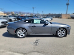 Ford Mustang EcoBoost Fastback 2026