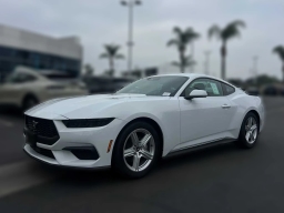 Ford Mustang EcoBoost Fastback 2026