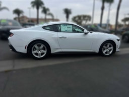 Ford Mustang EcoBoost Fastback 2026