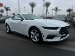 Ford Mustang EcoBoost Fastback 2026