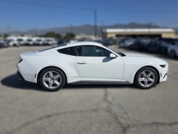 Ford Mustang EcoBoost Fastback 2026