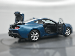 Ford Mustang EcoBoost Fastback 2026