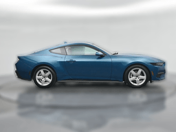 Ford Mustang EcoBoost Fastback 2026